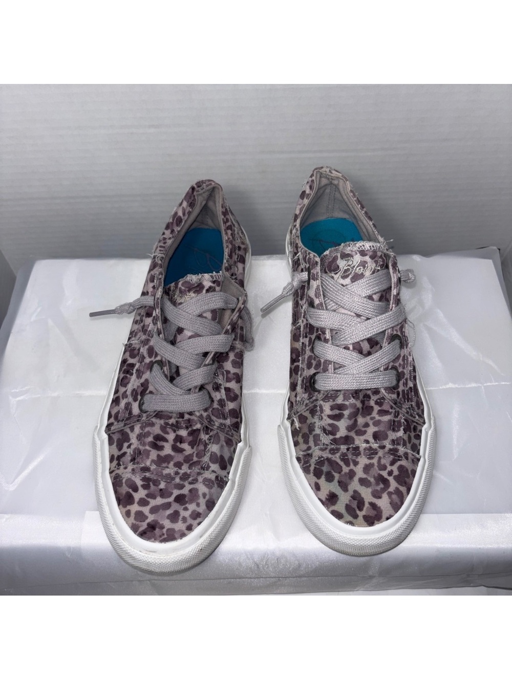 Blowfish Malibu Women's Leopard Print Casual Sneakers Size 7.5 - Picture 5 of 7